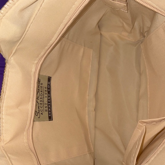 Sun 'N' Sand - Picture 5 of 6